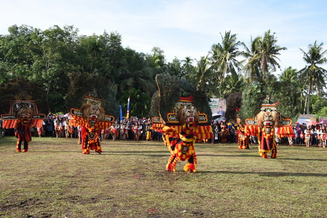 Bupati Sebut Mari Lestarikan Reog dan Kuda Lumping